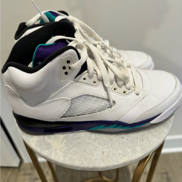 Air Jordan 5 Retro GS Grape 2013 - Picture 3 of 6